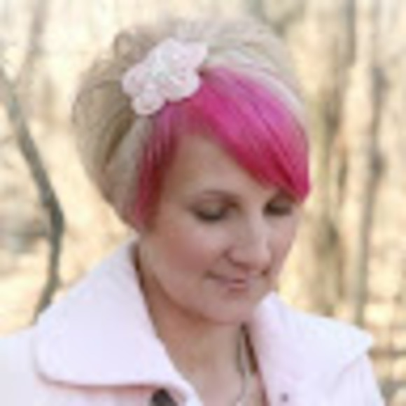 Meet your Posher, Camille - Picture 1 of 1